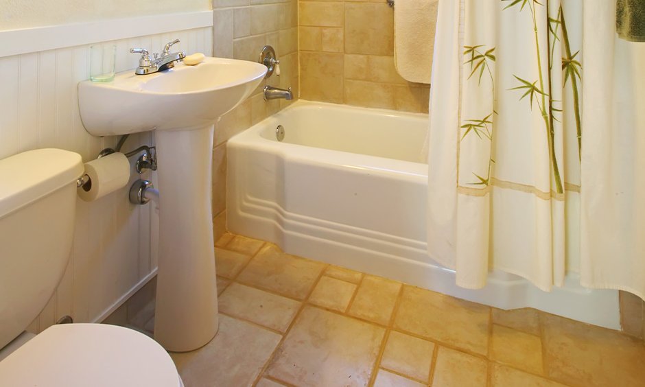 6 Creative Ideas On How To Tile Your Small Urban Bathrooms