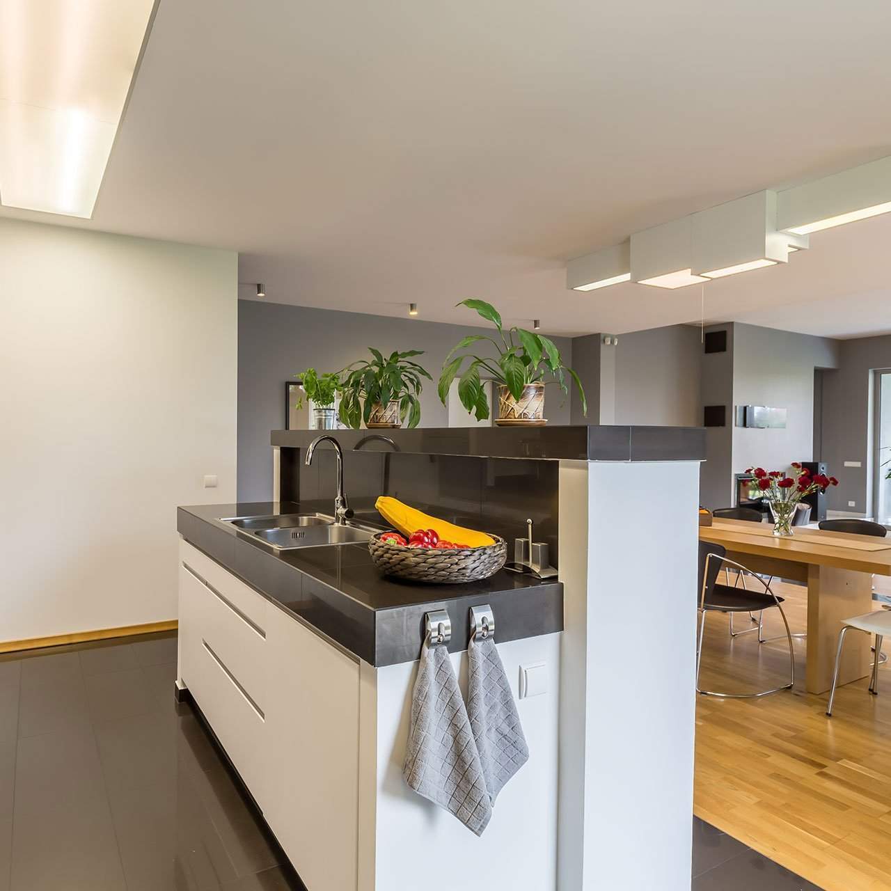 Seperating a Large Room into Zones