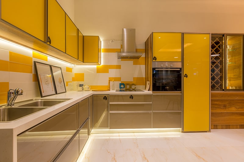 Modular kitchen vs civil kitchen: sleek and smooth finishes not in civil kitchens but in modular kitchen