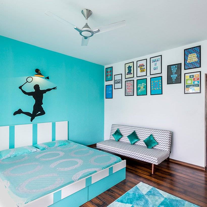 Bedroom wall design for sports person with decal in playing badminton or their favorite sports wall design for bedroom design