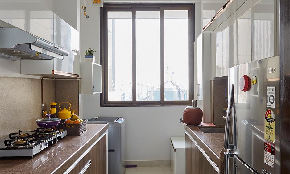 Wet and dry kitchen layout with dual zones offering cleanliness, odour control, versatility, and ample storage.